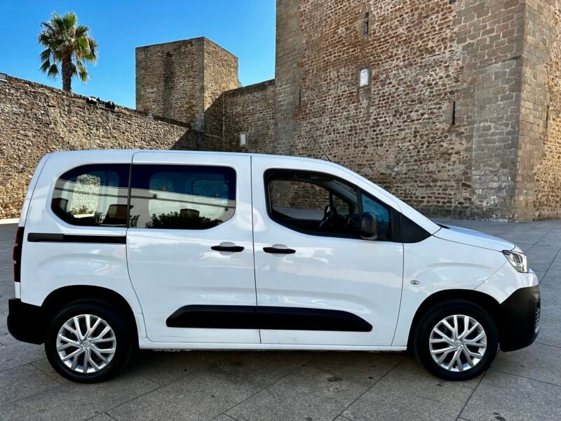 CITROEN Berlingo BlueHDi 102 CV LIVE PACK monovolumen 6 V