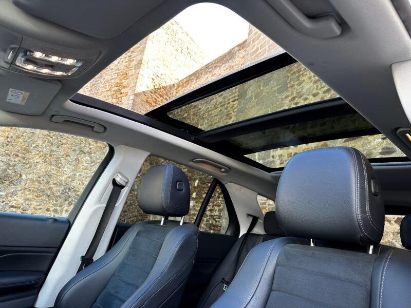 MERCEDES-BENZ Clase GLE 300 d 4Matic 2.0 AMG Line 245CV Techo