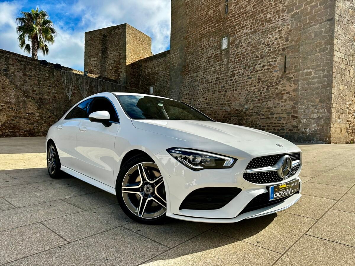 MERCEDES-BENZ CLA 200 AMG Line 150CV Auto 