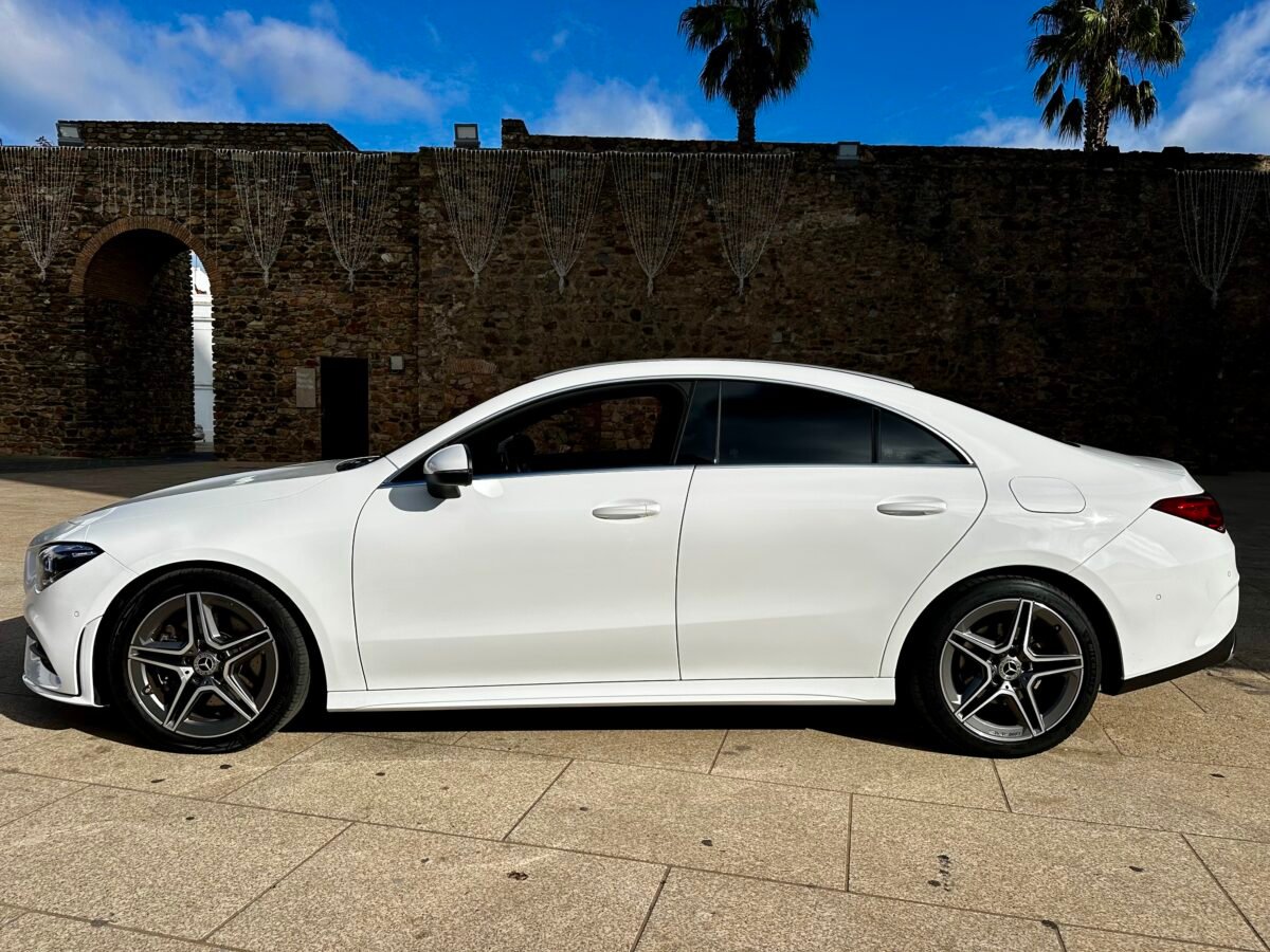 MERCEDES-BENZ CLA 200 AMG Line 150CV Auto 