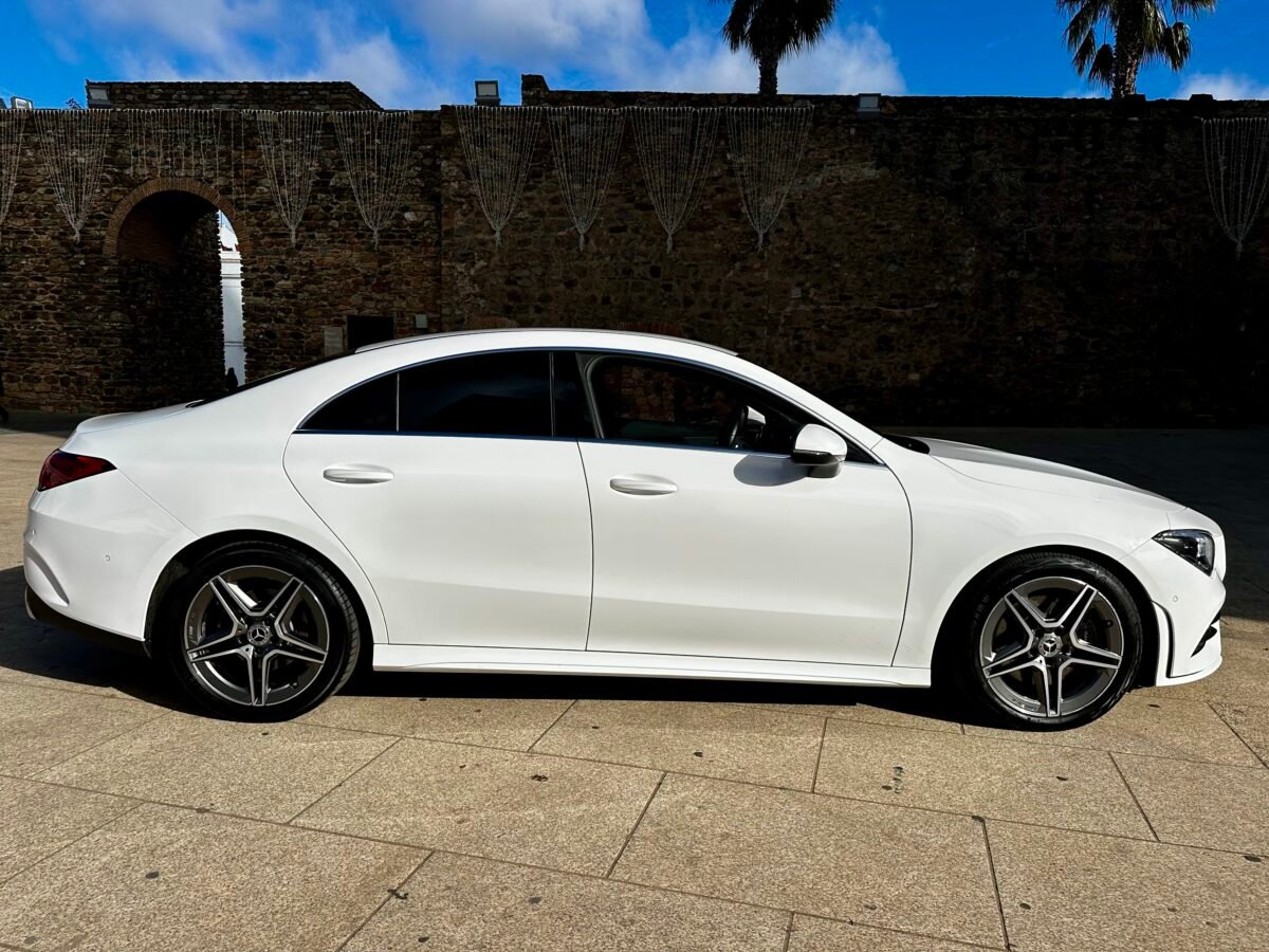 MERCEDES-BENZ CLA 200 AMG Line 150CV Auto 