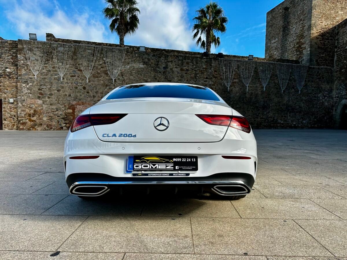 MERCEDES-BENZ CLA 200 AMG Line 150CV Auto 