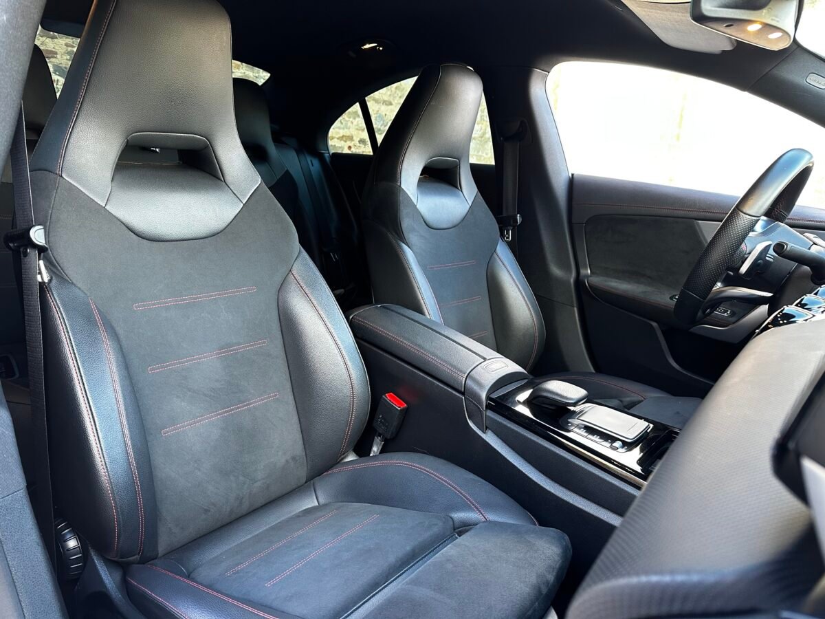 MERCEDES-BENZ CLA 200 AMG Line 150CV Auto 