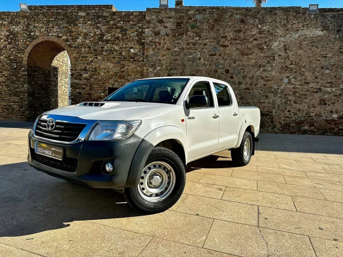 TOYOTA Hilux VU 4p 6G pickup 2.5 D-4D Doble Cabina GX 4x4