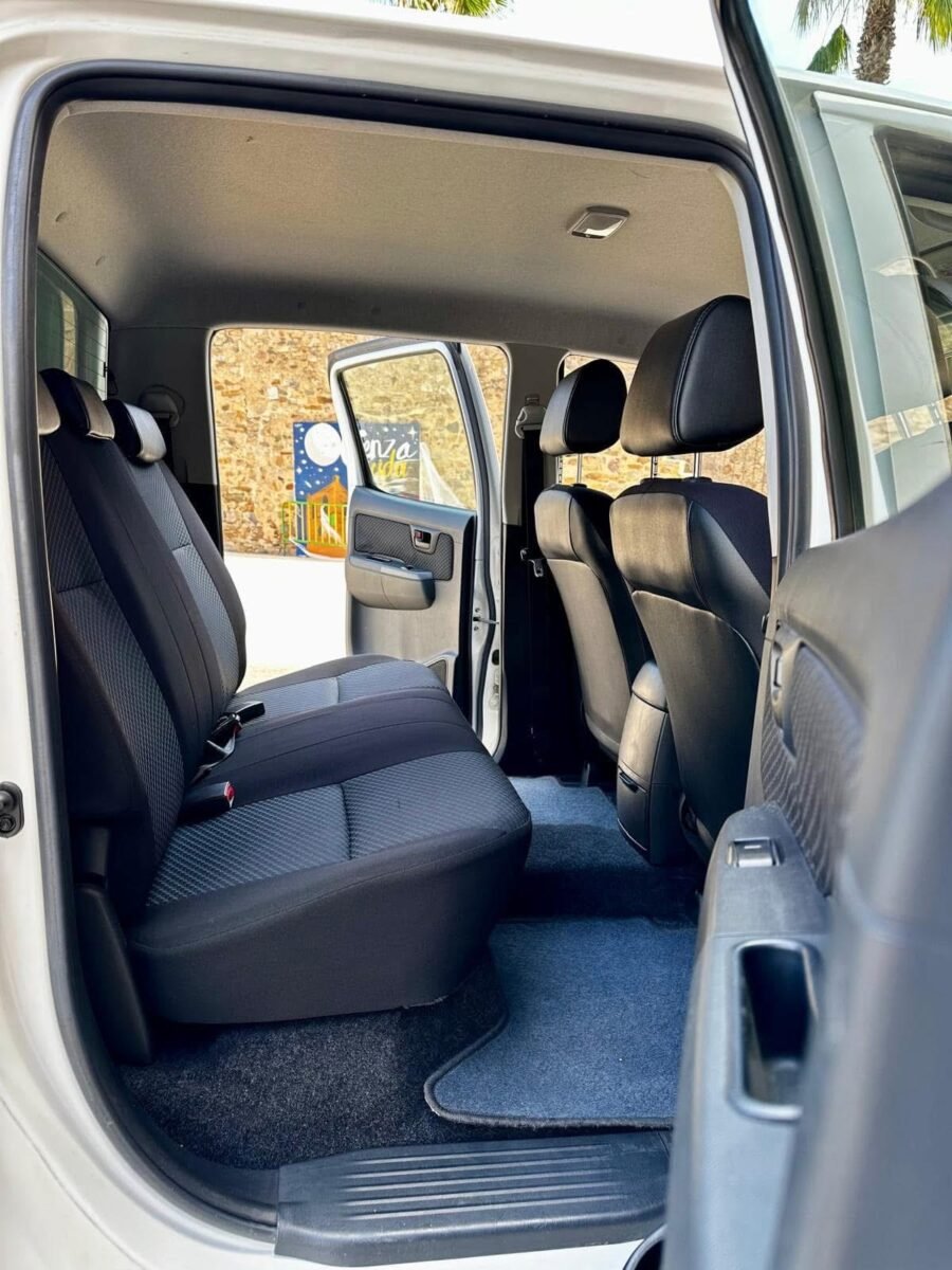 TOYOTA Hilux VU 4p 6G pickup 2.5 D-4D Doble Cabina GX 4x4