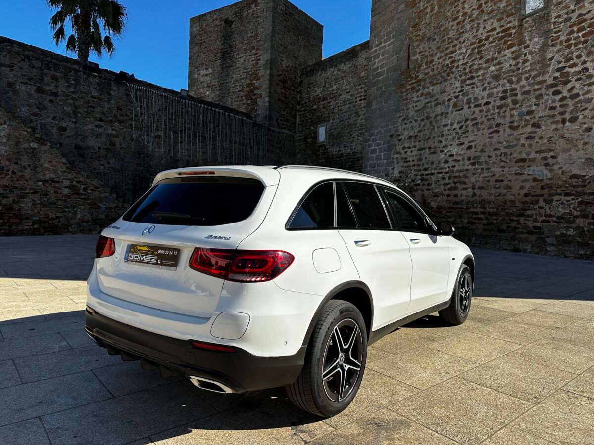 MERCEDES-BENZ Glc 300 de 4Matic AMG 2.0 AMG Line 305CV