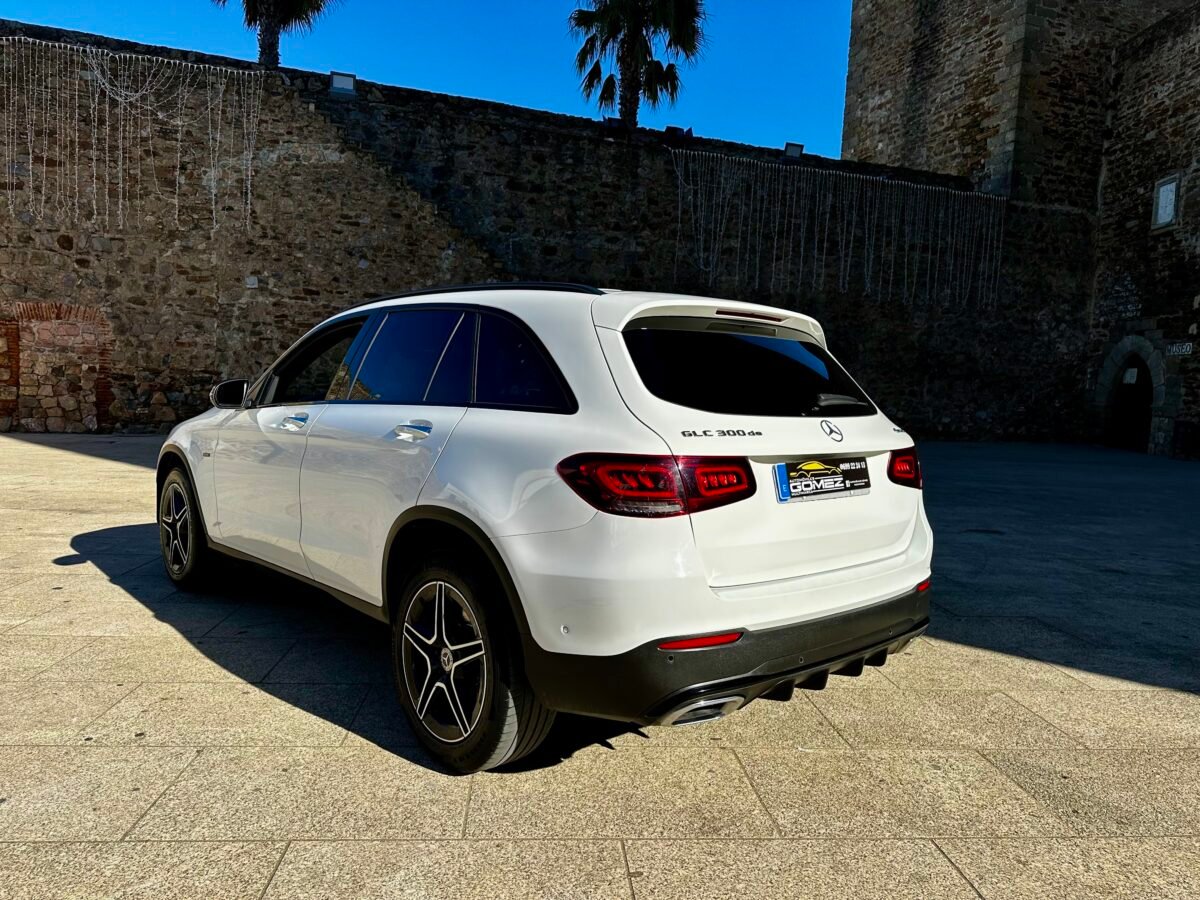 MERCEDES-BENZ Glc 300 de 4Matic AMG 2.0 AMG Line 305CV