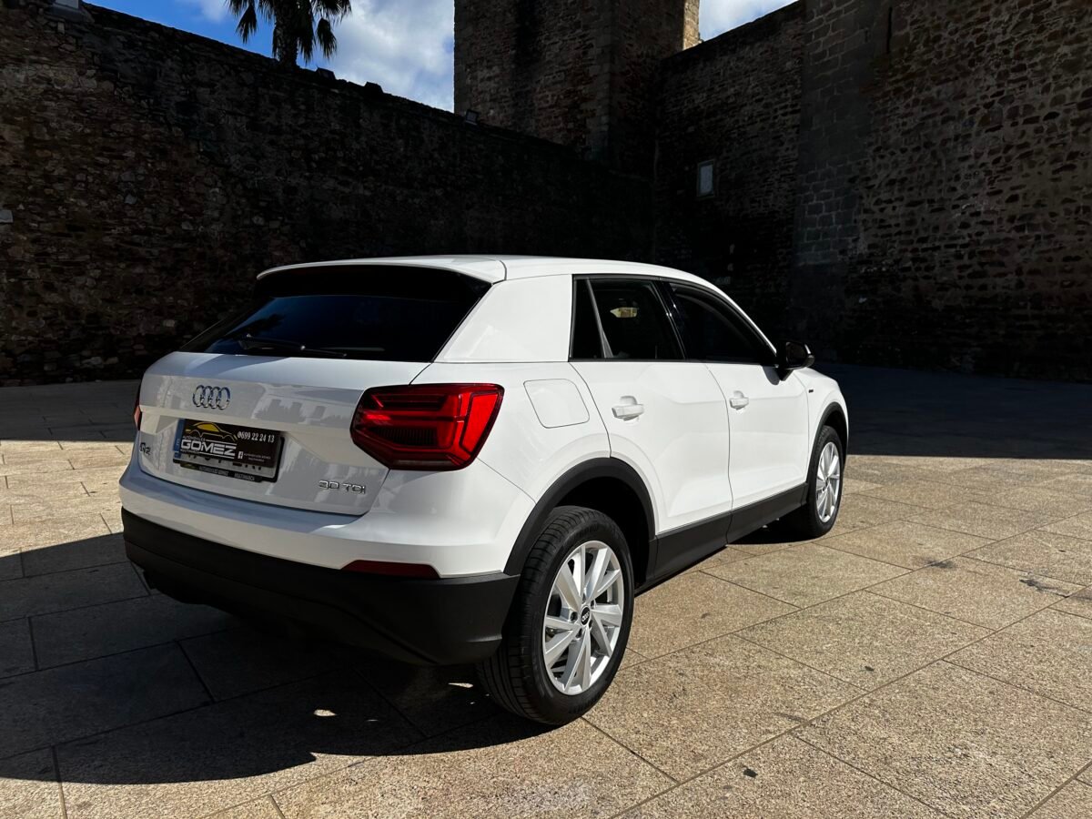 AUDI Q2 30 TDI Advanced 1.6 TDI S Line 