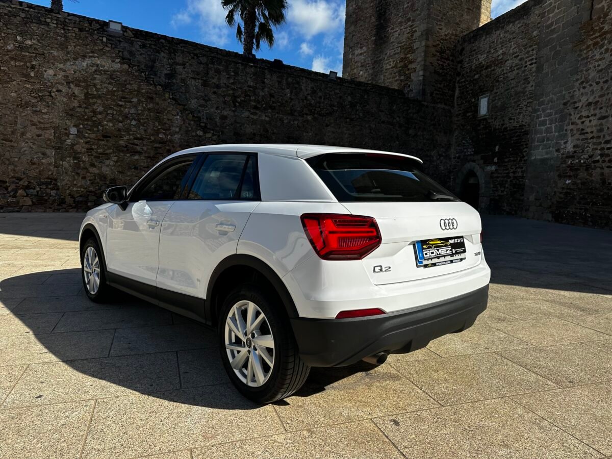 AUDI Q2 30 TDI Advanced 1.6 TDI S Line 