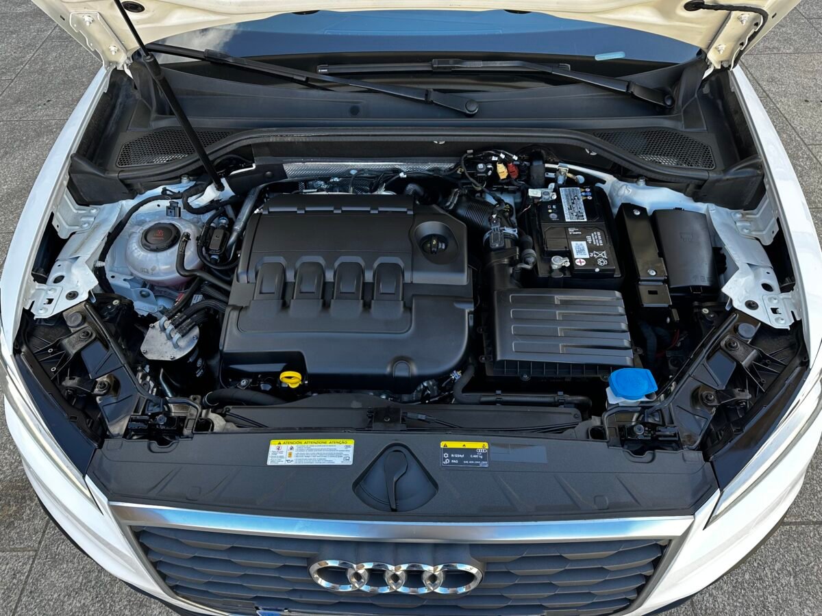 AUDI Q2 30 TDI Advanced 1.6 TDI S Line 