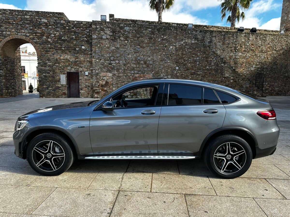 MERCEDES-BENZ Glc 300 de 4Matic AMG 2.0 305CV  Coupé