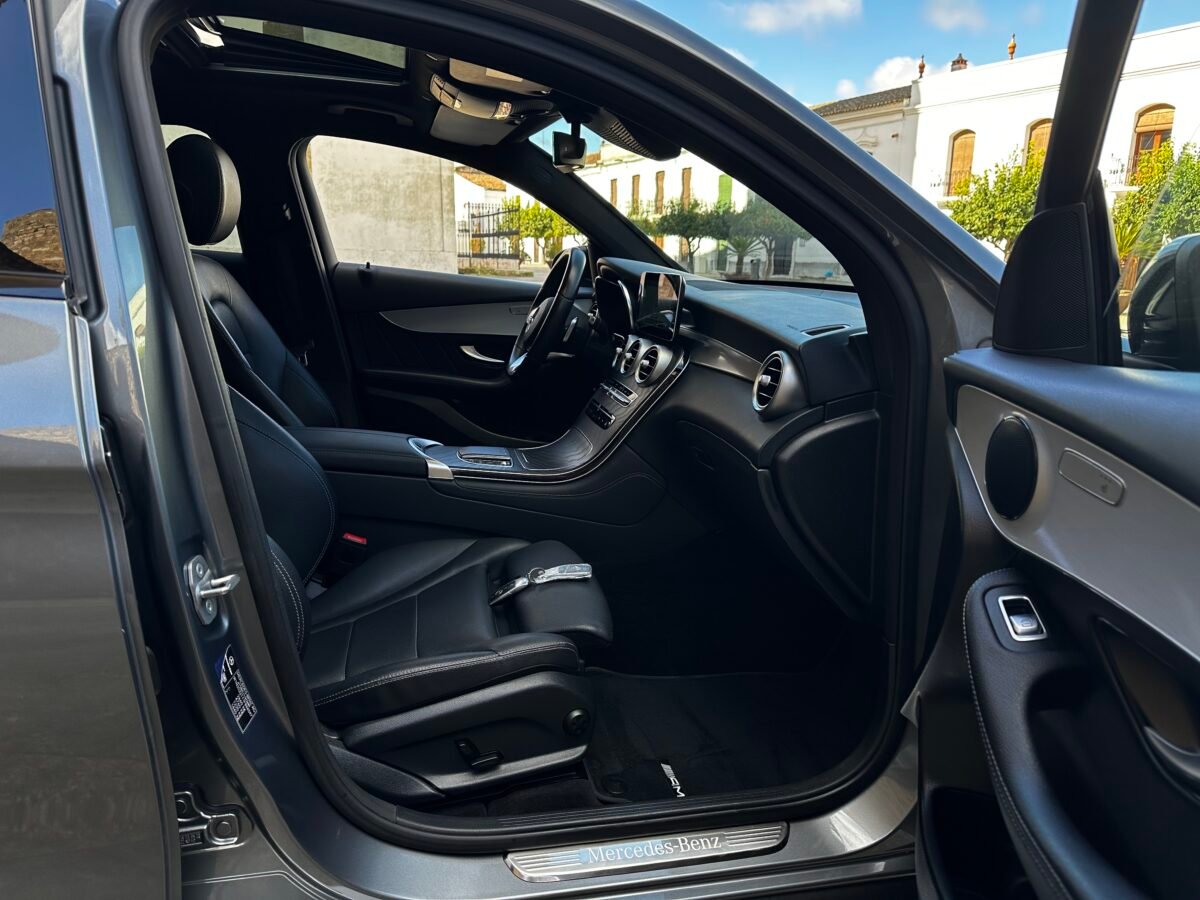 MERCEDES-BENZ Glc 300 de 4Matic AMG 2.0 305CV  Coupé