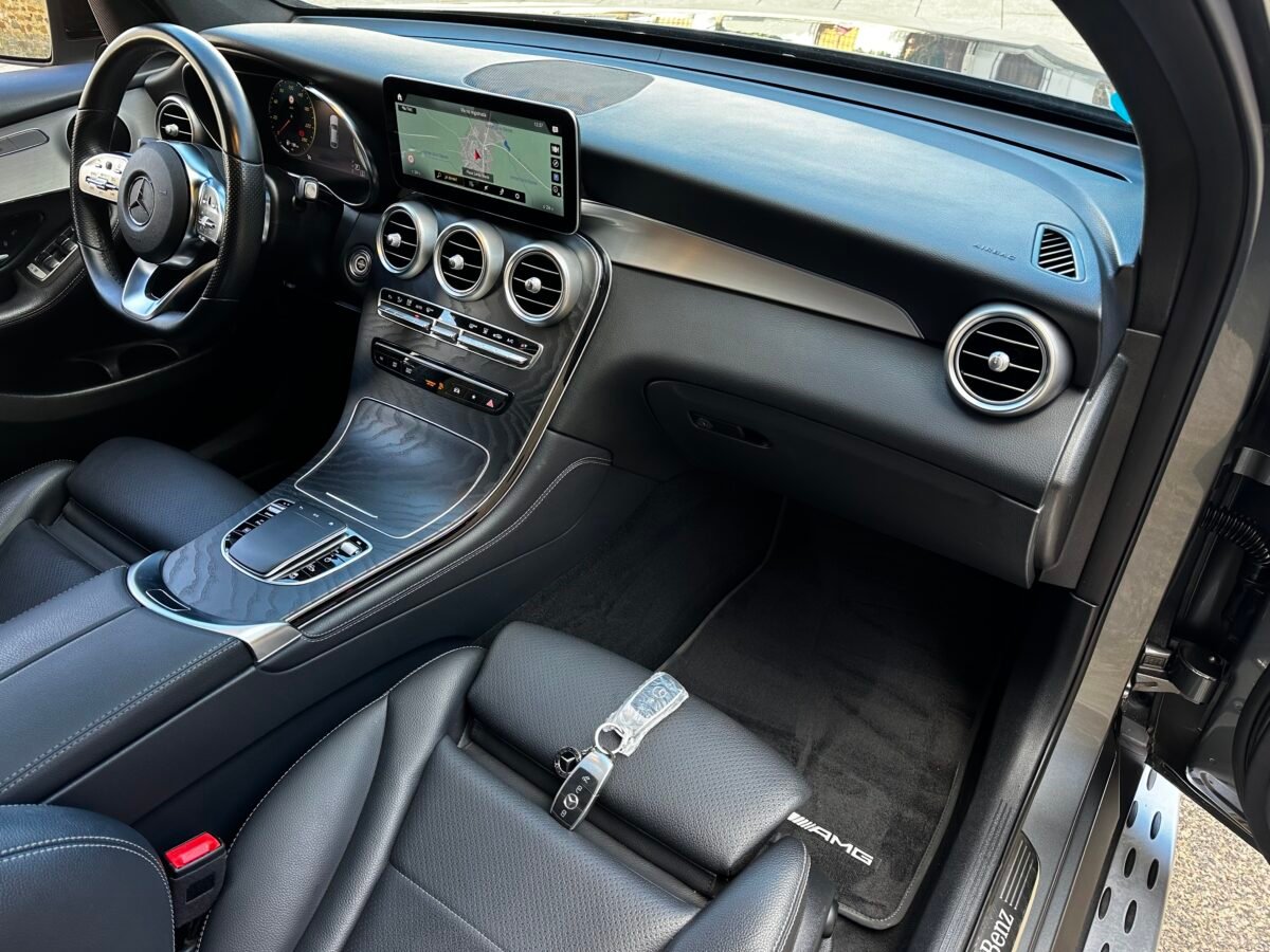 MERCEDES-BENZ Glc 300 de 4Matic AMG 2.0 305CV  Coupé