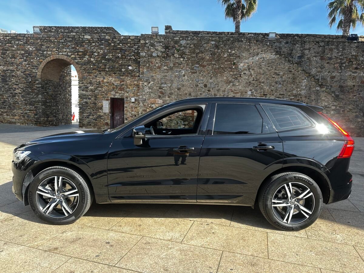 VOLVO XC60 R Design AWD 2.0 B5 235CV 