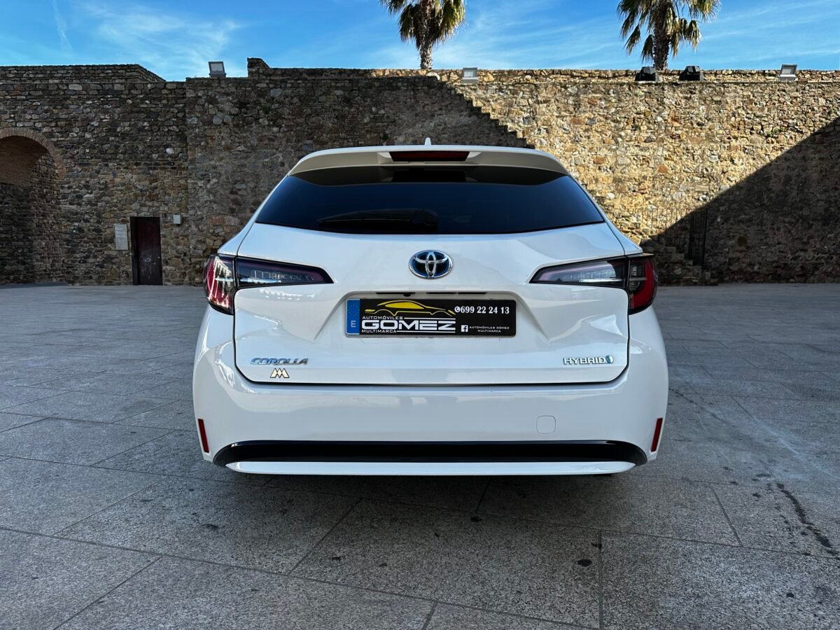 TOYOTA Corolla familiar 1.8 125H BUSINESS PLUS E-CVT TOU SPORT