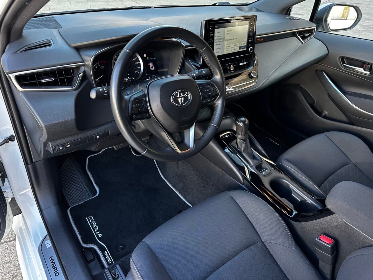 TOYOTA Corolla familiar 1.8 125H BUSINESS PLUS E-CVT TOU SPORT