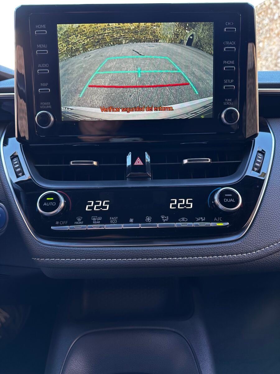 TOYOTA Corolla familiar 1.8 125H BUSINESS PLUS E-CVT TOU SPORT