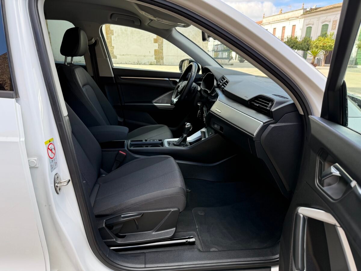 AUDI Q3  35 TDI 150  CV S tronic S Line 