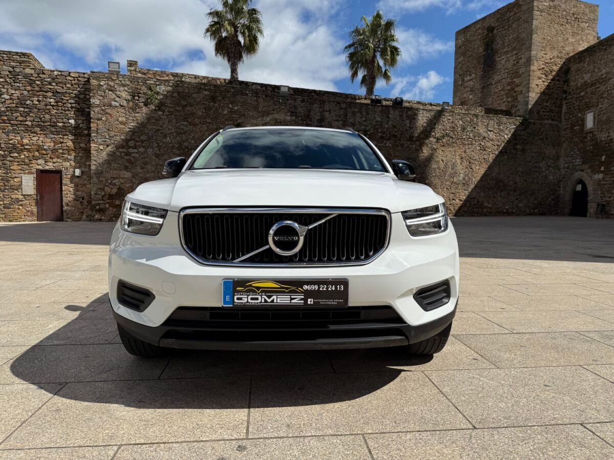VOLVO XC40 2WD 1.5 T3 165CV
