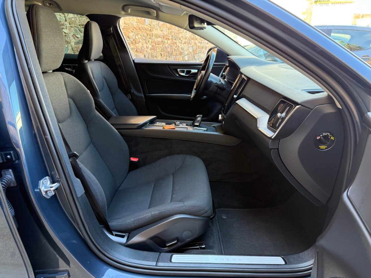 VOLVO V60 familiar 2.0 B4 (D) Momentum Core Auto