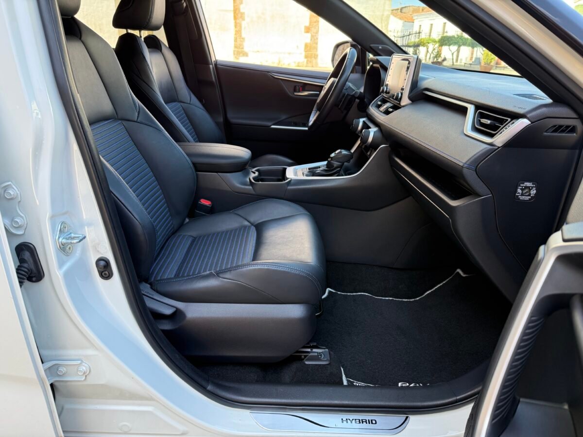 TOYOTA Rav4 2.5l Feel Auto 222 CV 