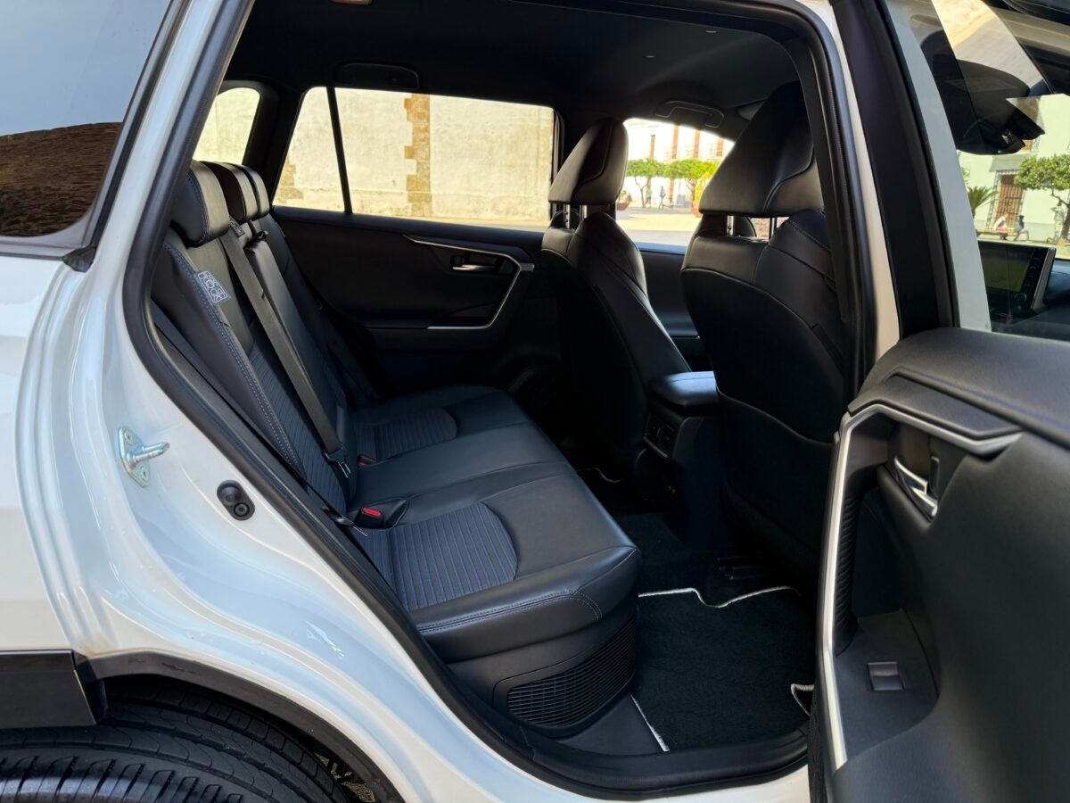 TOYOTA Rav4 2.5l Feel Auto 222 CV 