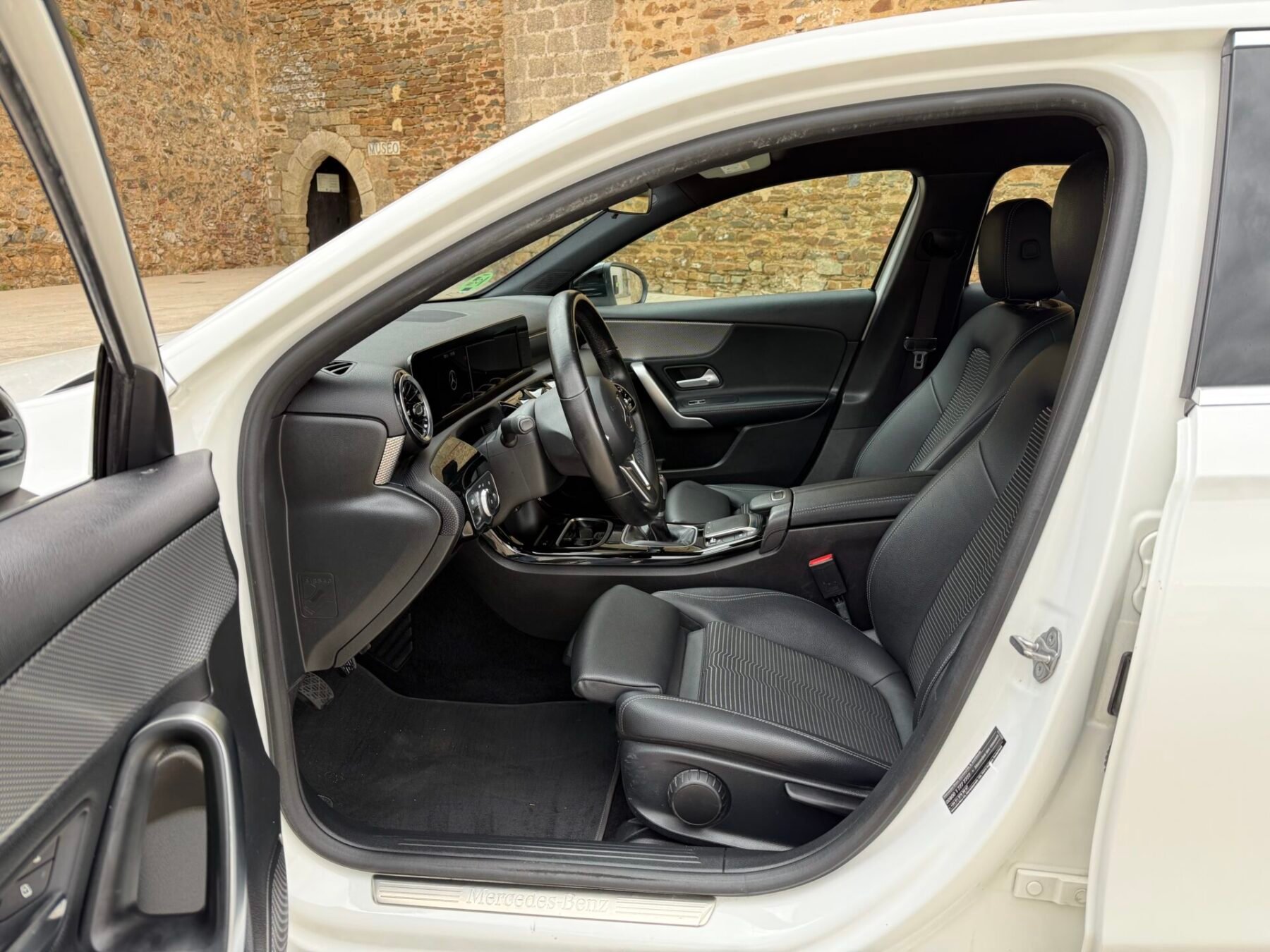 MERCEDES-BENZ Clase A 180 d 1.5 115CV 