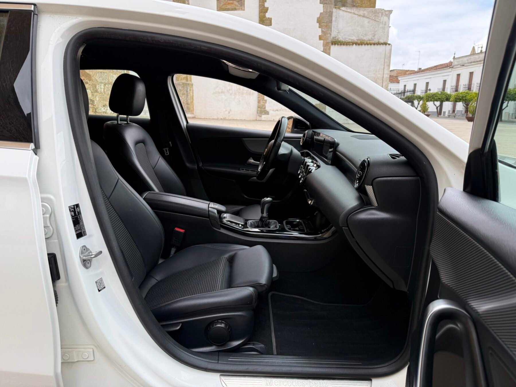 MERCEDES-BENZ Clase A 180 d 1.5 115CV 