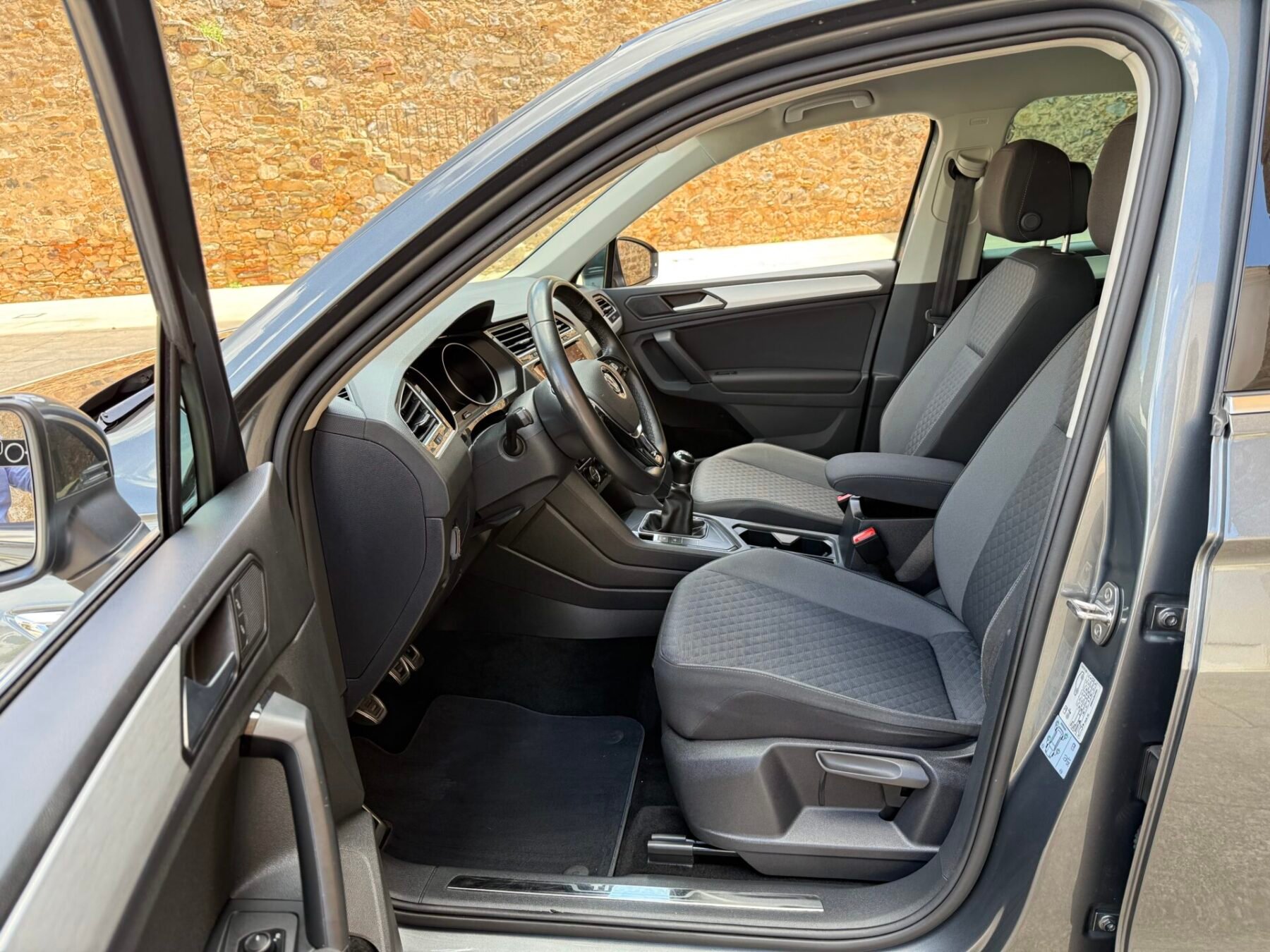 VOLKSWAGEN Tiguan Advance  2.0 TDI 150CV R-LINE