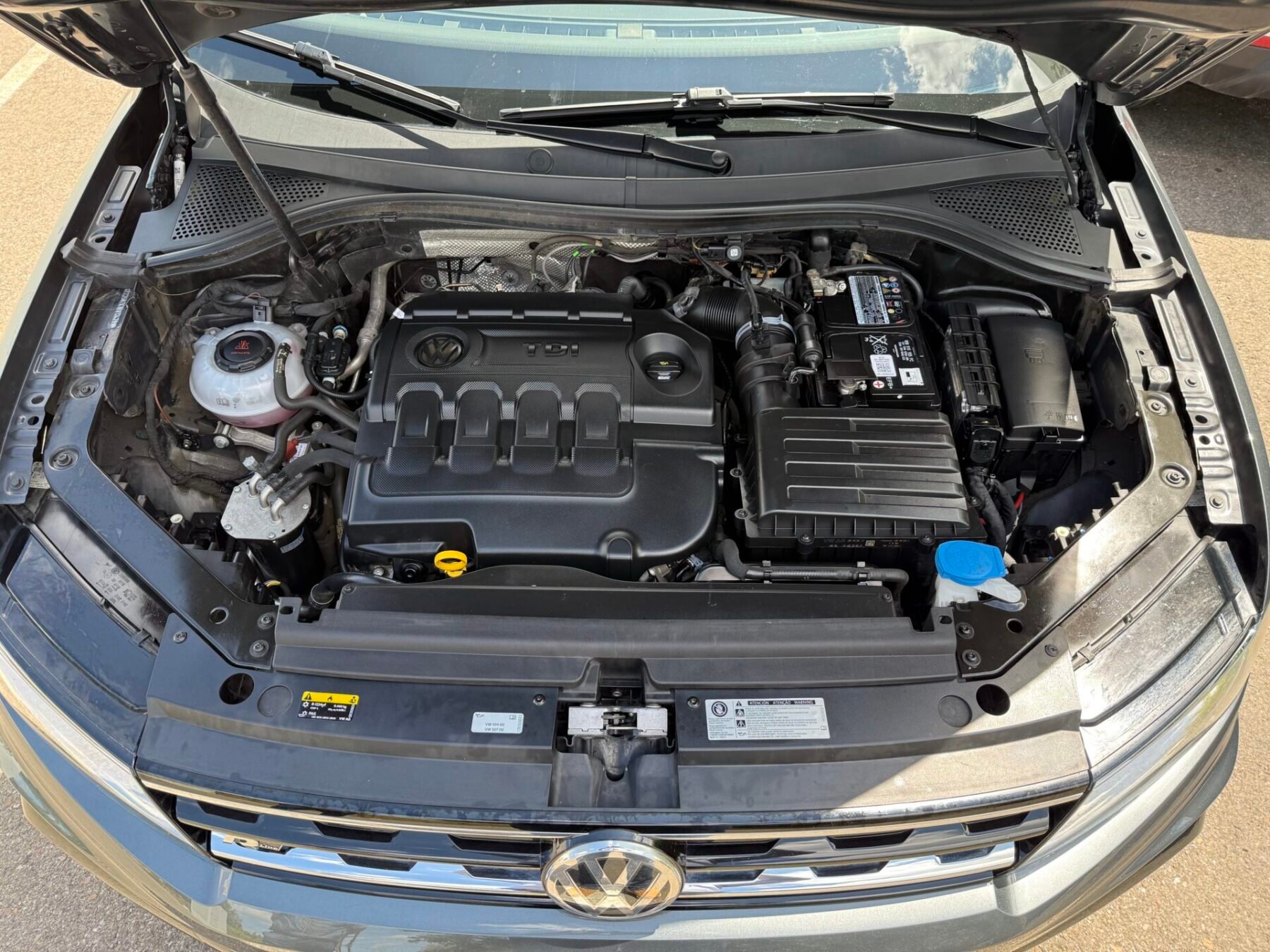 VOLKSWAGEN Tiguan Advance  2.0 TDI 150CV R-LINE