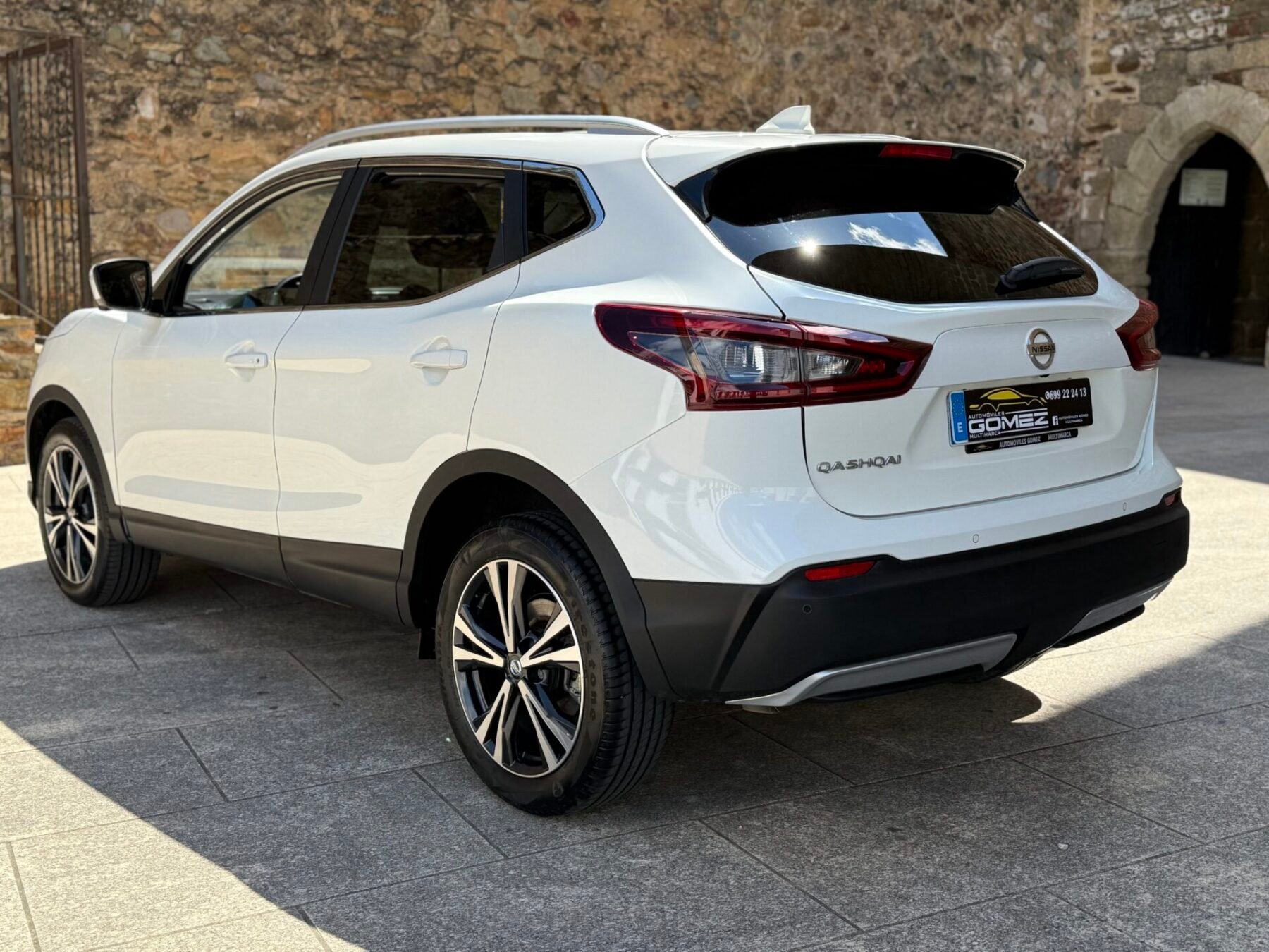 NISSAN QASHQAI 115 CV) E6D DCT N-CONNECTA Techo 