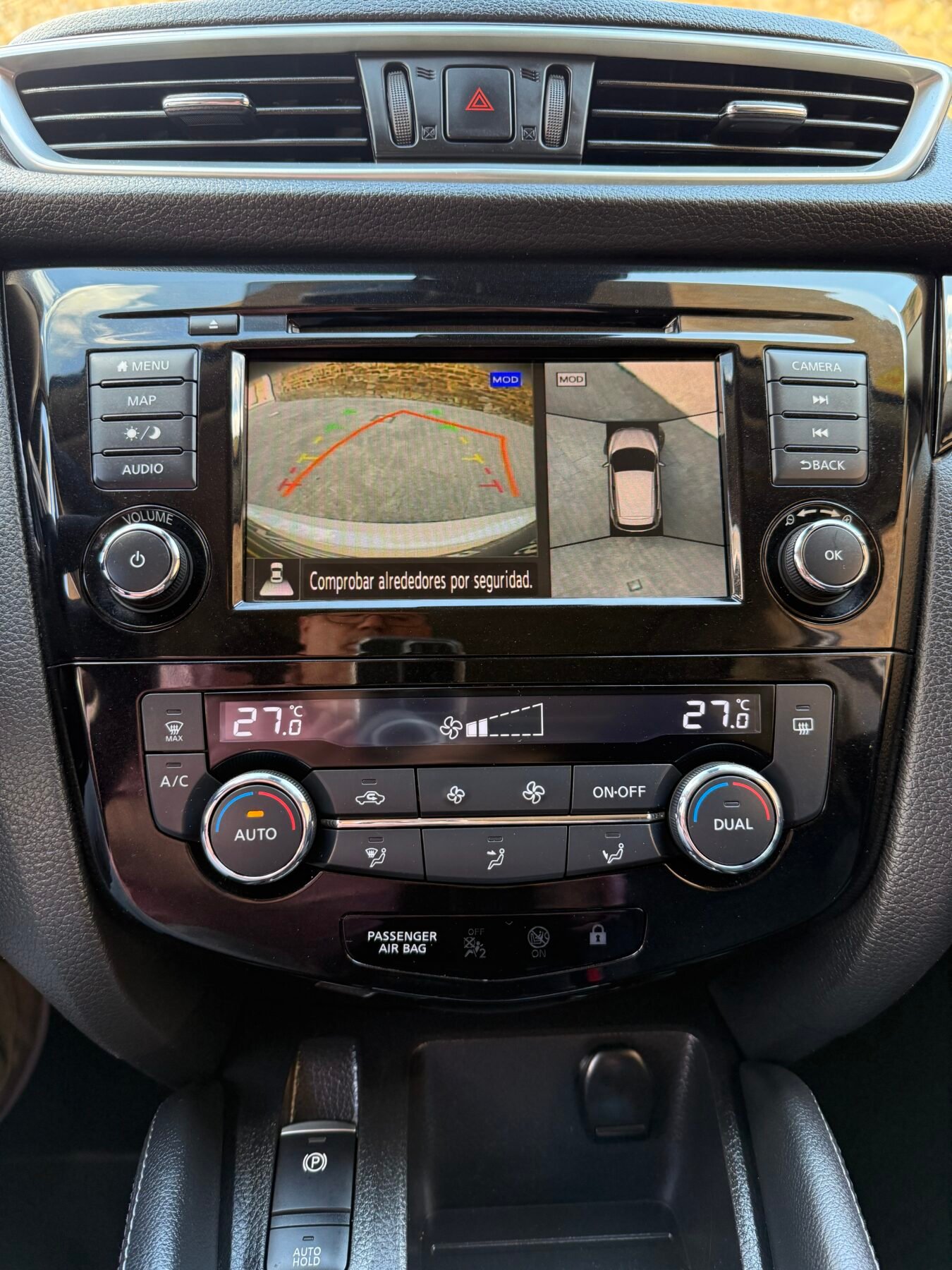 NISSAN QASHQAI 115 CV) E6D DCT N-CONNECTA Techo 