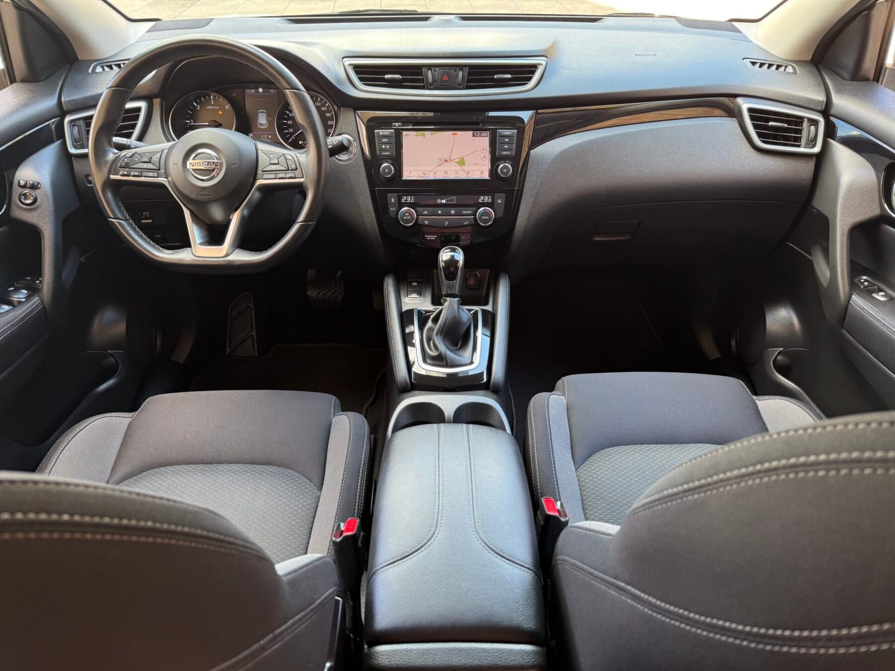 NISSAN QASHQAI 115 CV) E6D DCT N-CONNECTA Techo 