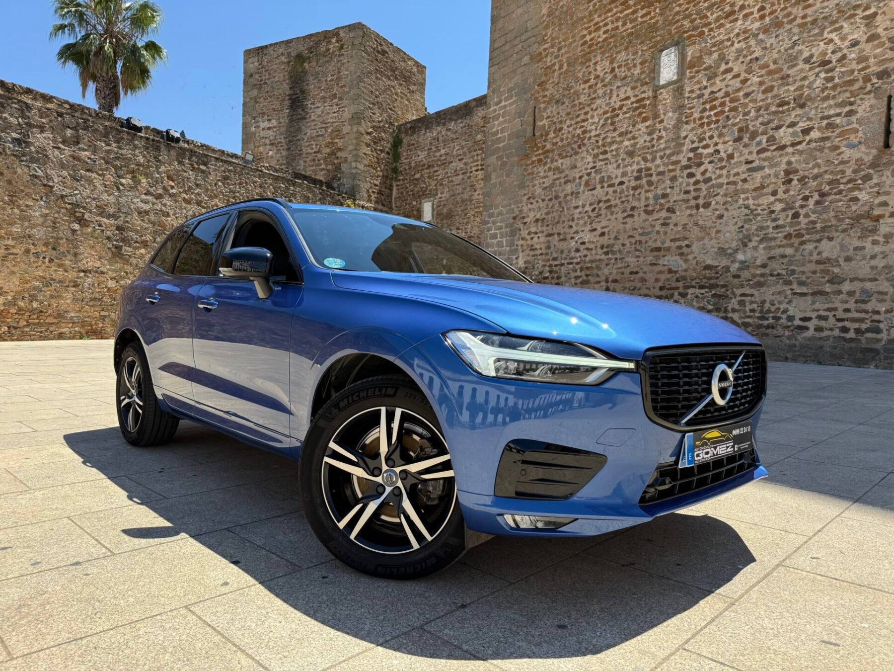 VOLVO XC60  R Design AWD 2.0 B4 