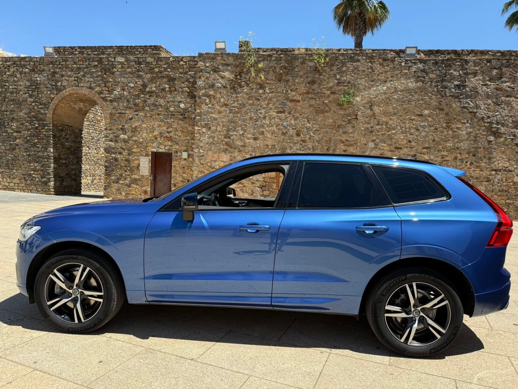 VOLVO XC60  R Design AWD 2.0 B4 