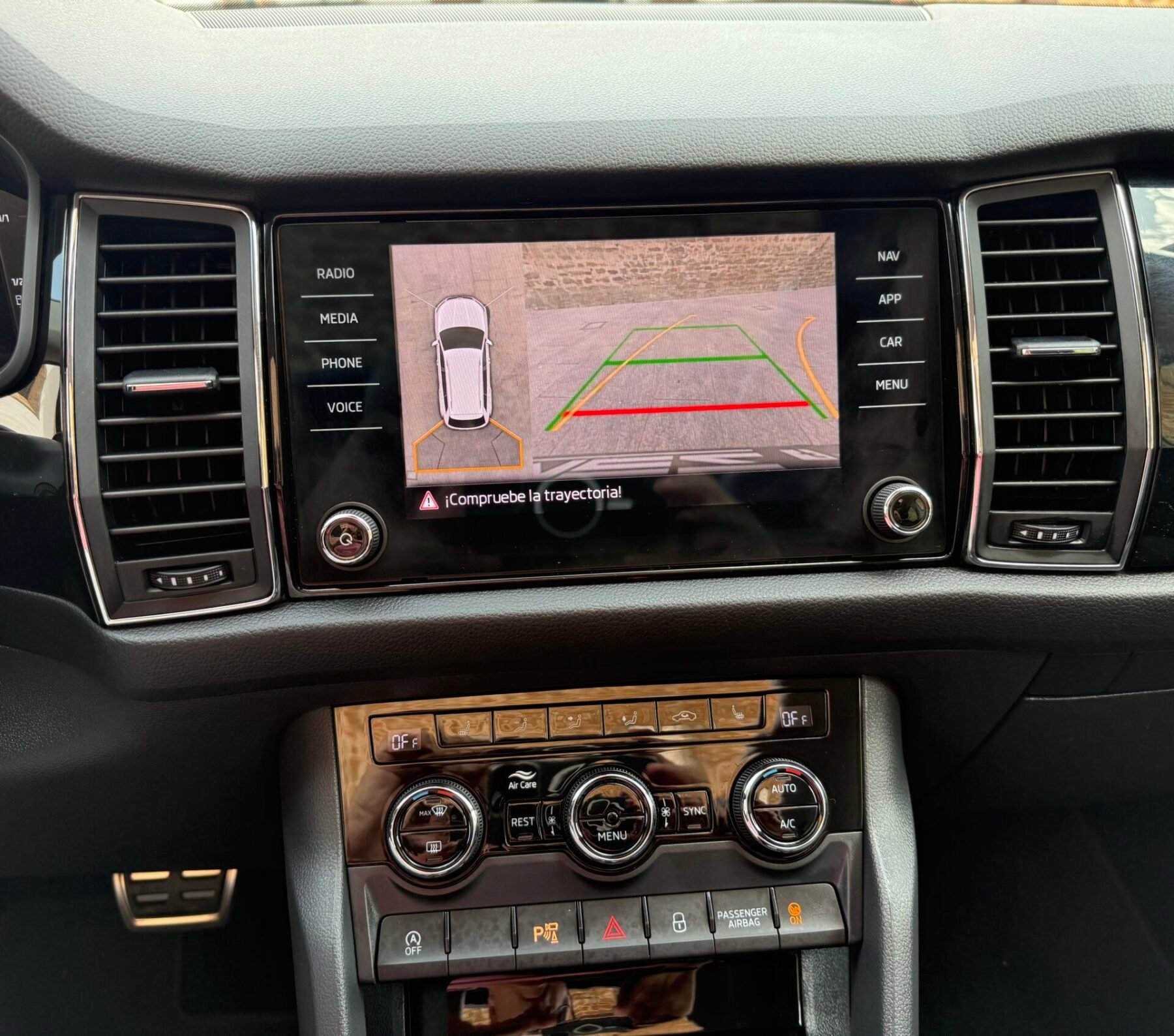 SKODA Kodiaq 2.0 TDI Scout DSG 4x4 Auto 7 Plazas