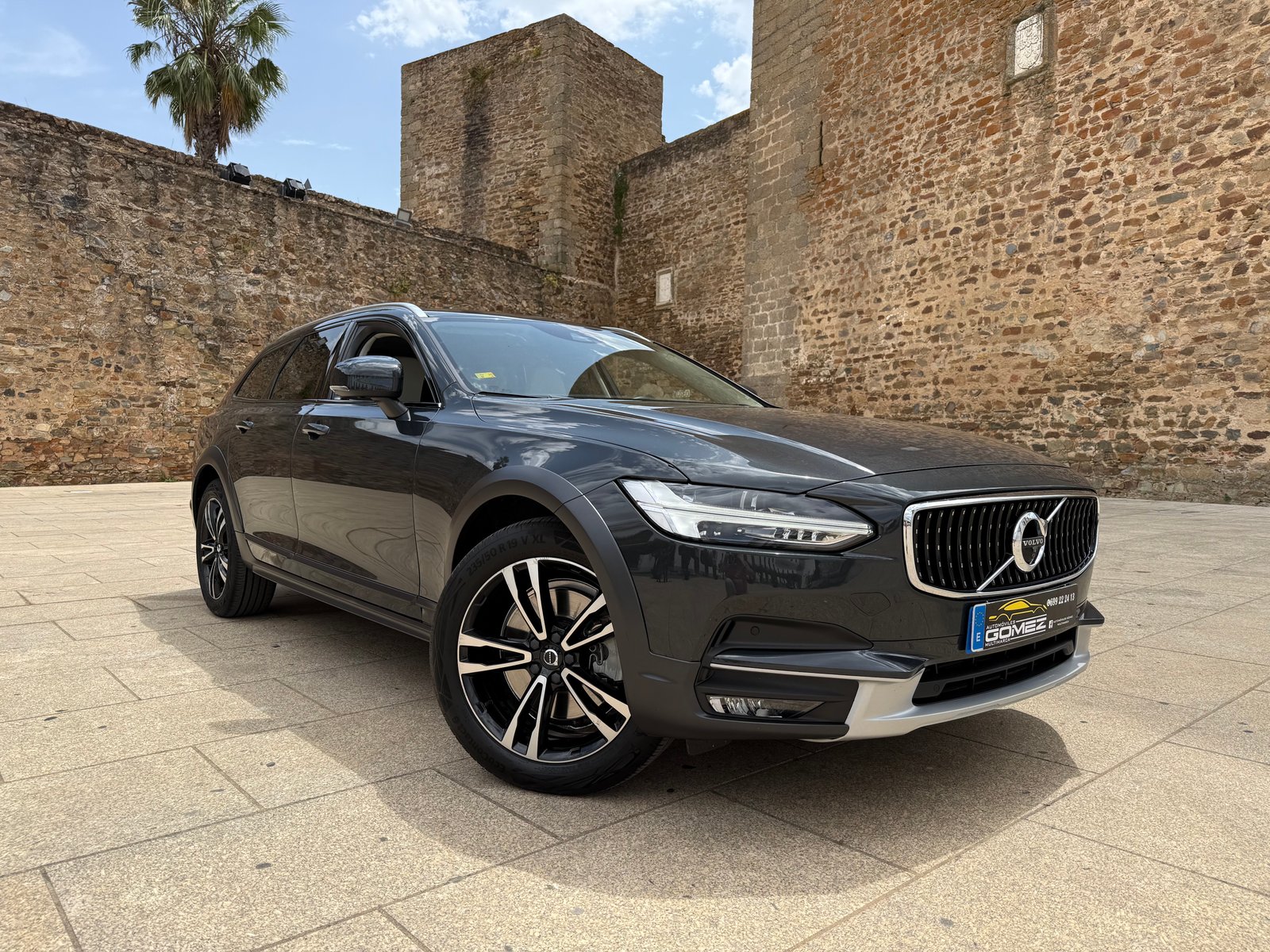 VOLVO V90 Cross Country Pro AWD 2.0 D5 235CV 