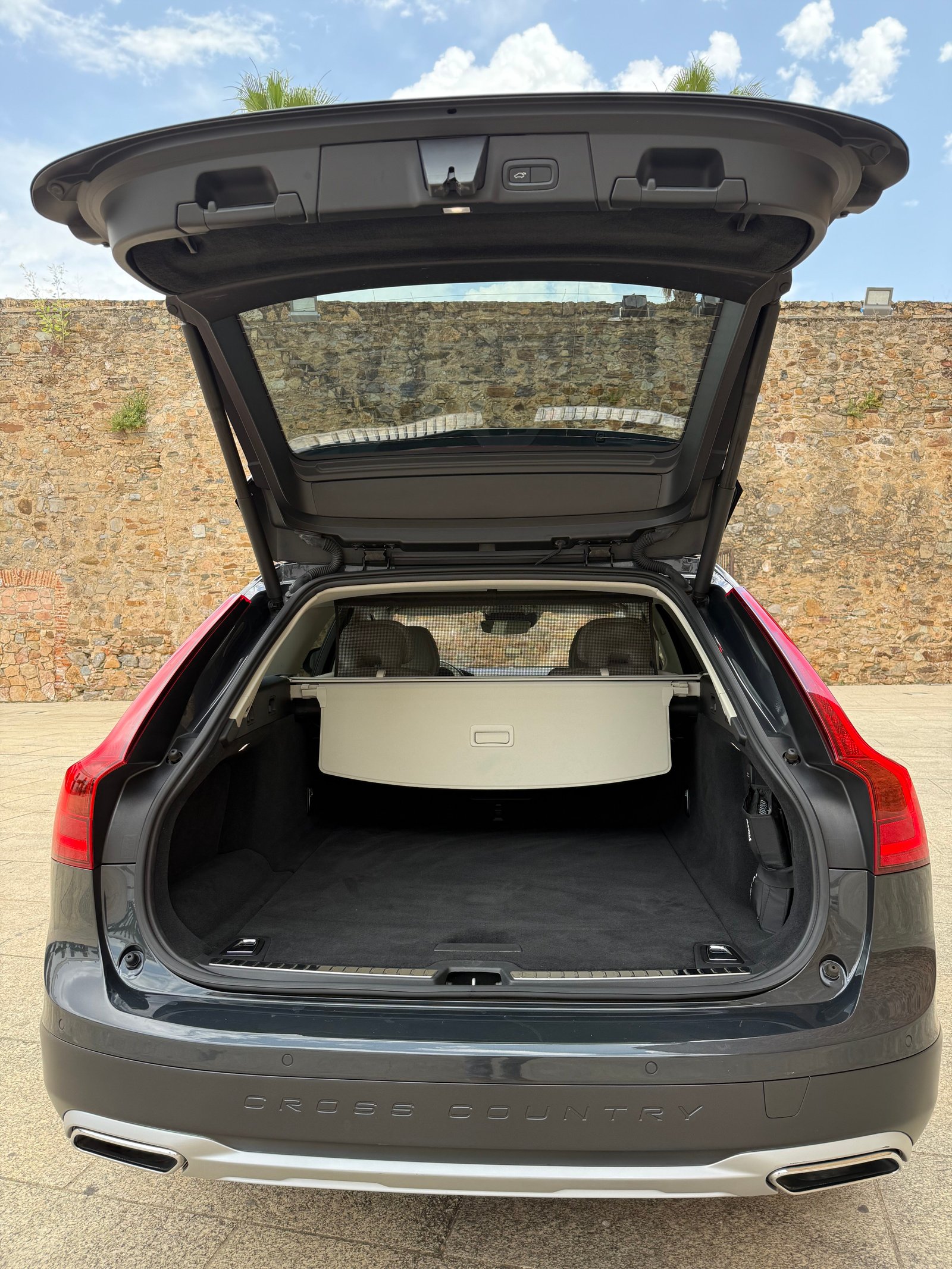 VOLVO V90 Cross Country Pro AWD 2.0 D5 235CV 