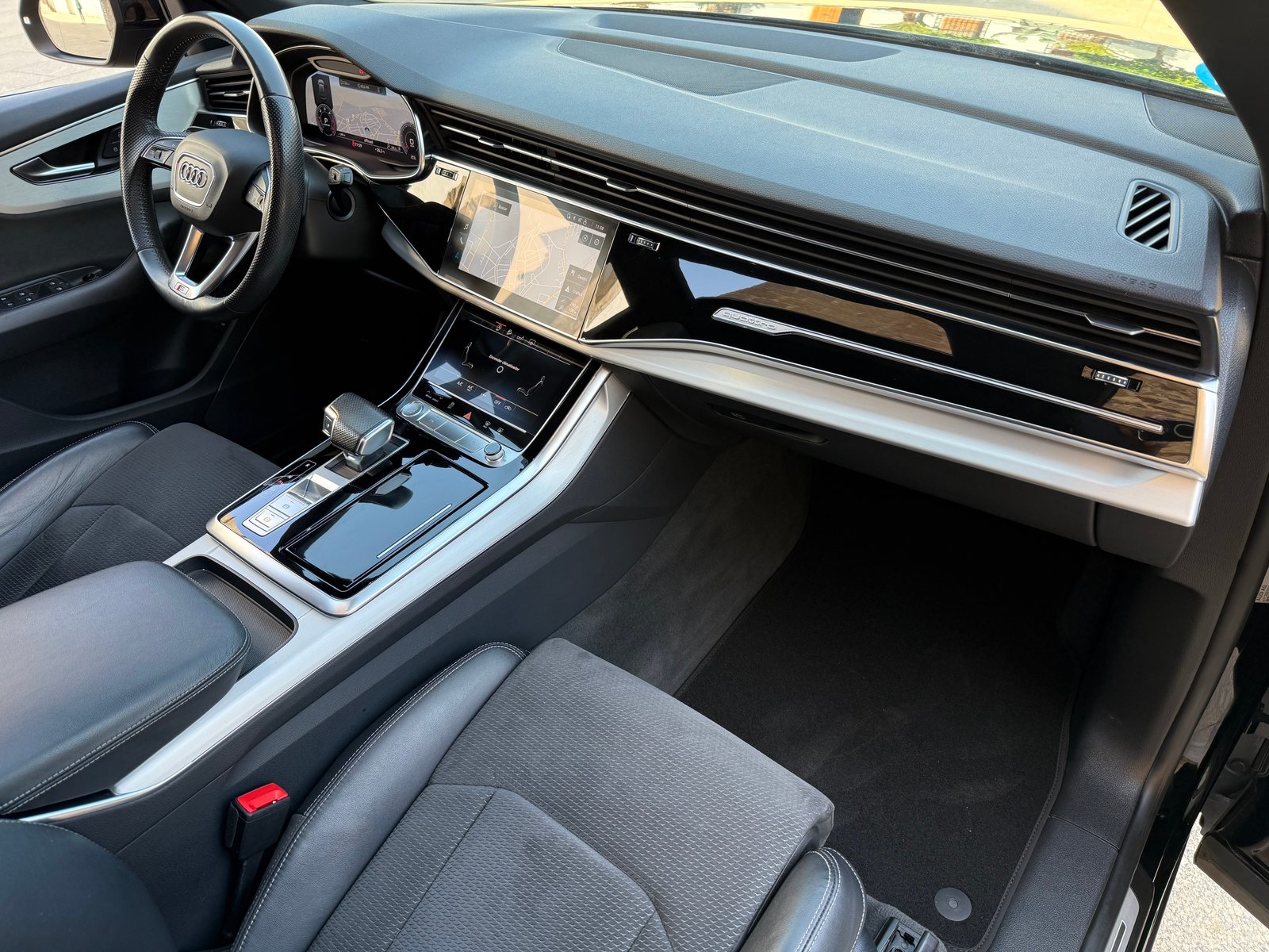 AUDI Q8 50 TDI BLACK LINE QUATTRO TECHO 