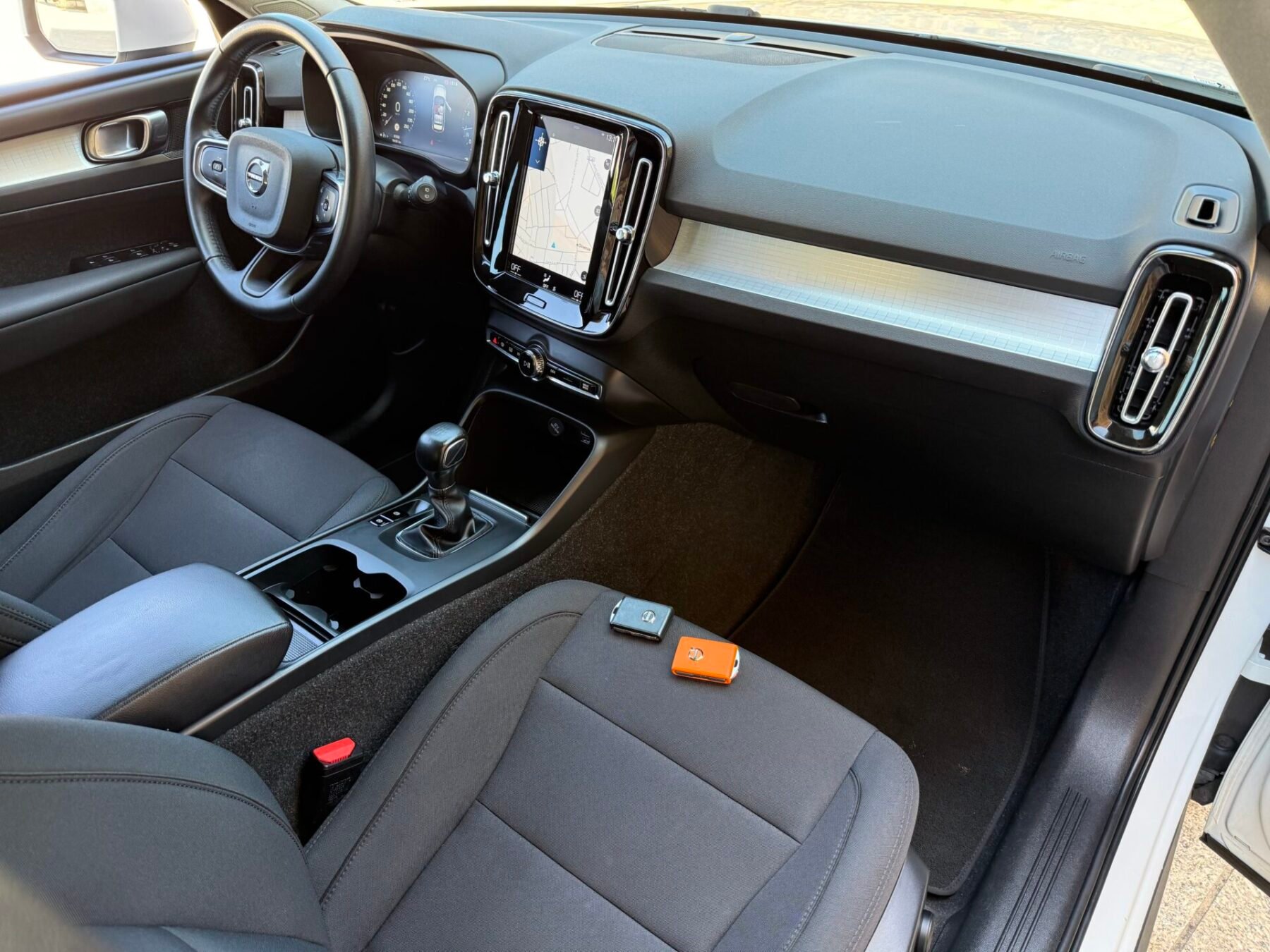 VOLVO XC40 Business Plus 2WD 1.5 T3 165CV