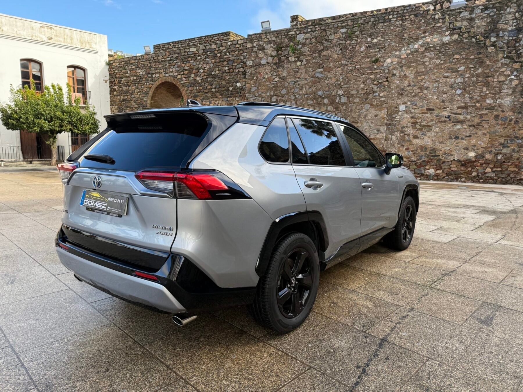 TOYOTA Rav4 2.5L 220H FEEL! 4WD