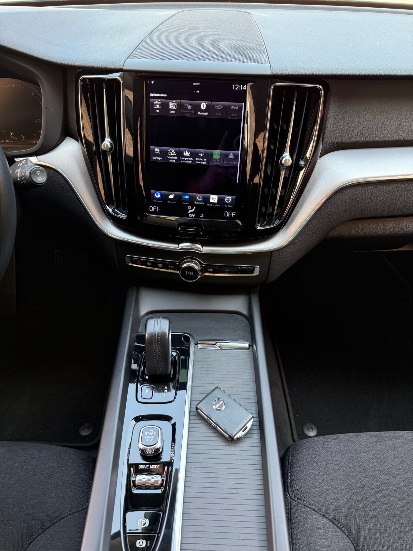 VOLVO XC60 MOMENTUM PRO 2WD 2.0 B4 197 CV AUTO