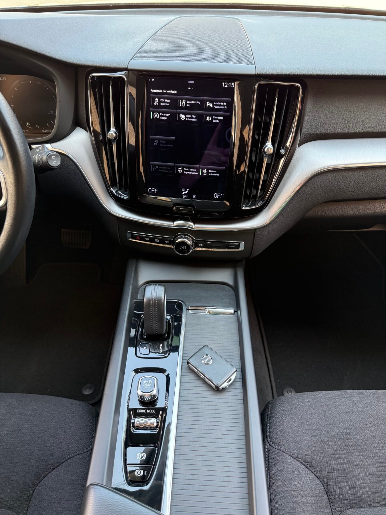 VOLVO XC60 MOMENTUM PRO 2WD 2.0 B4 197 CV AUTO