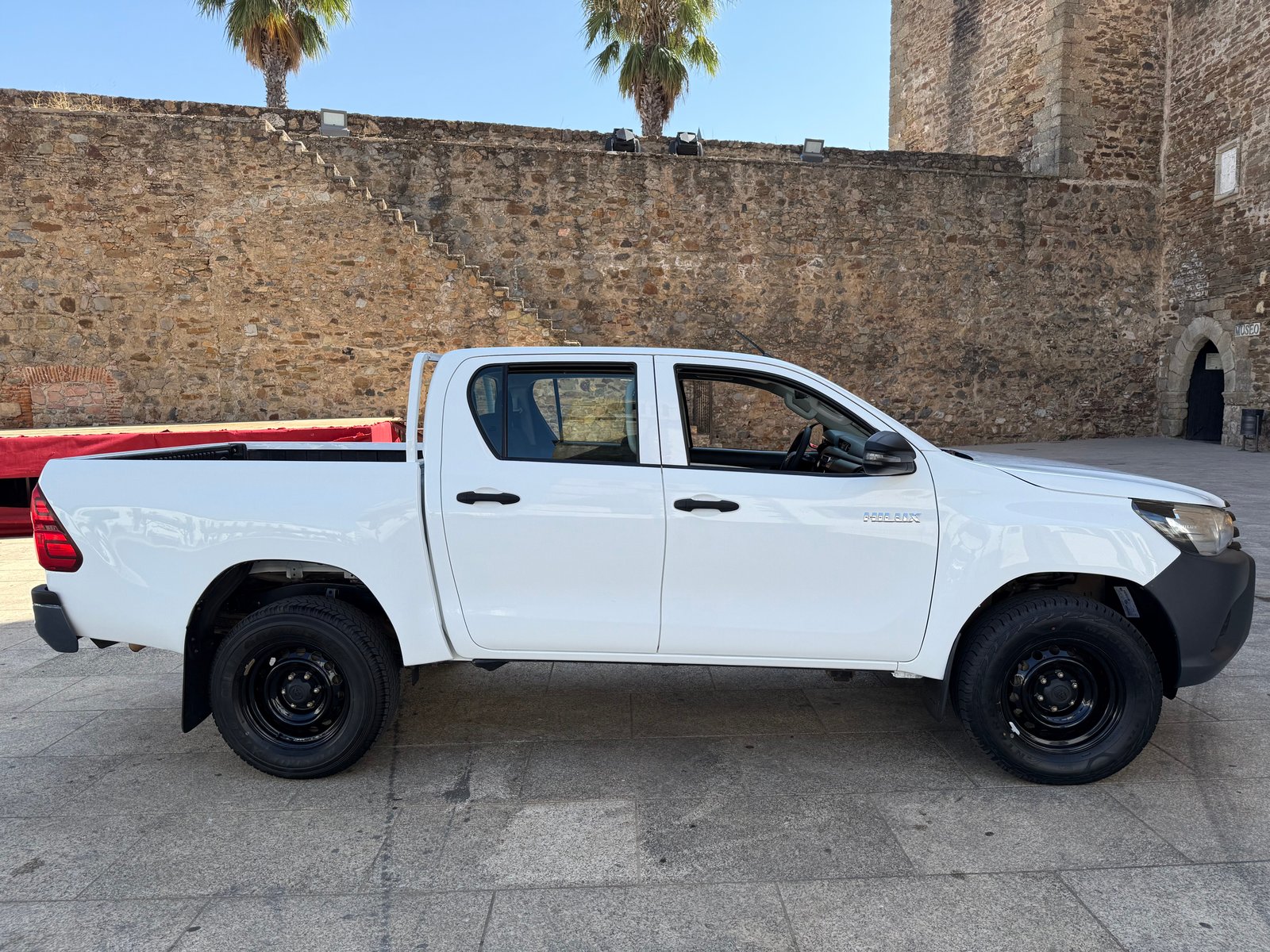 TOYOTA Hilux  2.4 D-4D CABINA DOBLE GX PICKUP