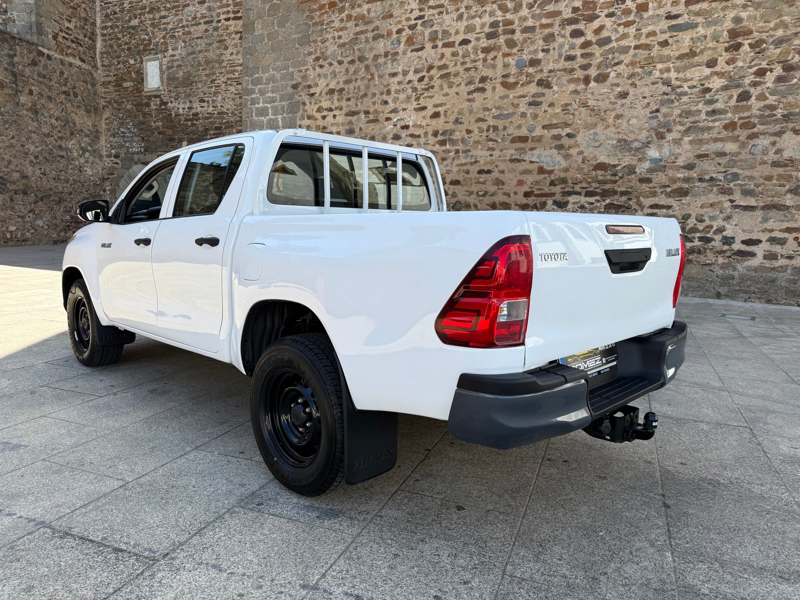 TOYOTA Hilux  2.4 D-4D CABINA DOBLE GX PICKUP