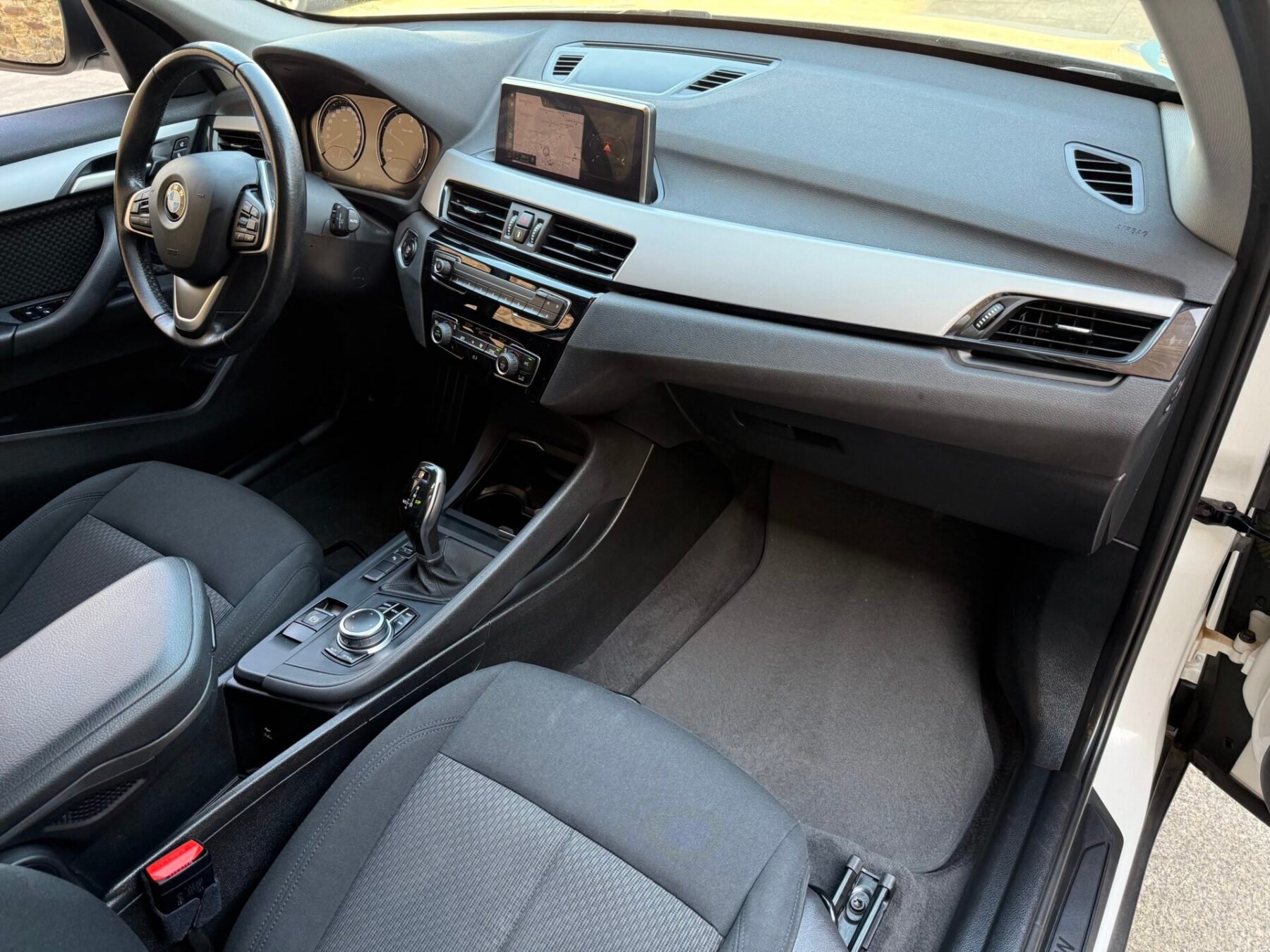 BMW X1 sDrive16d Aut. Business 