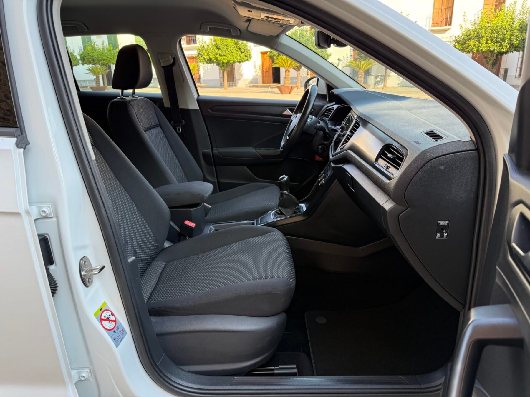 VOLKSWAGEN T-Roc Advance 1.6 TDI 115CV 