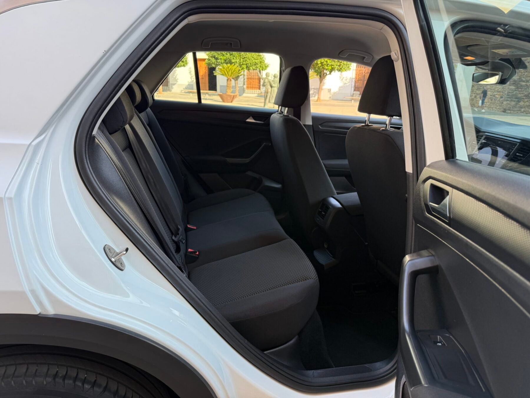 VOLKSWAGEN T-Roc Advance 1.6 TDI 115CV 