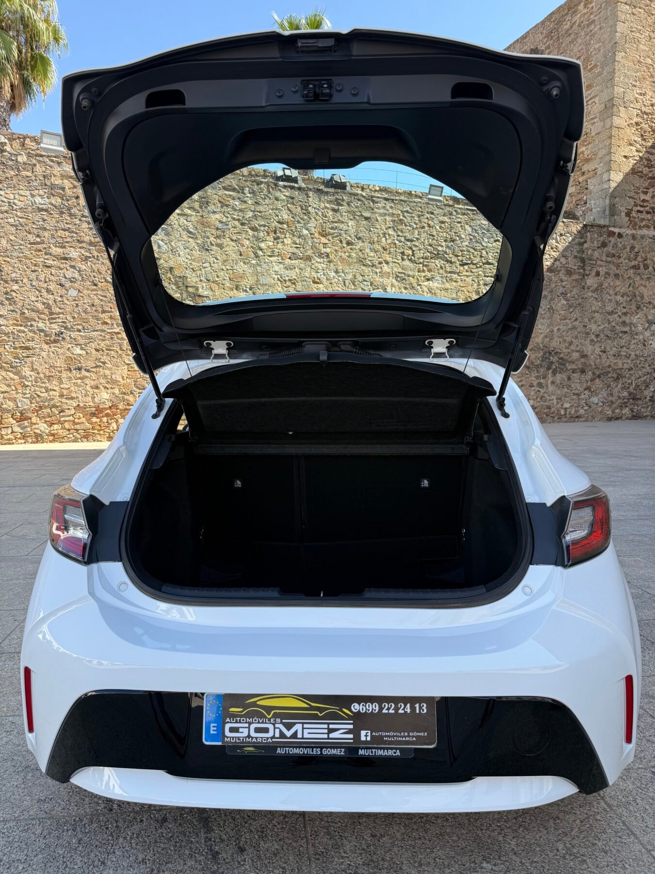 TOYOTA Corolla 1.8 125H ACTIVE TECH 122 CV 