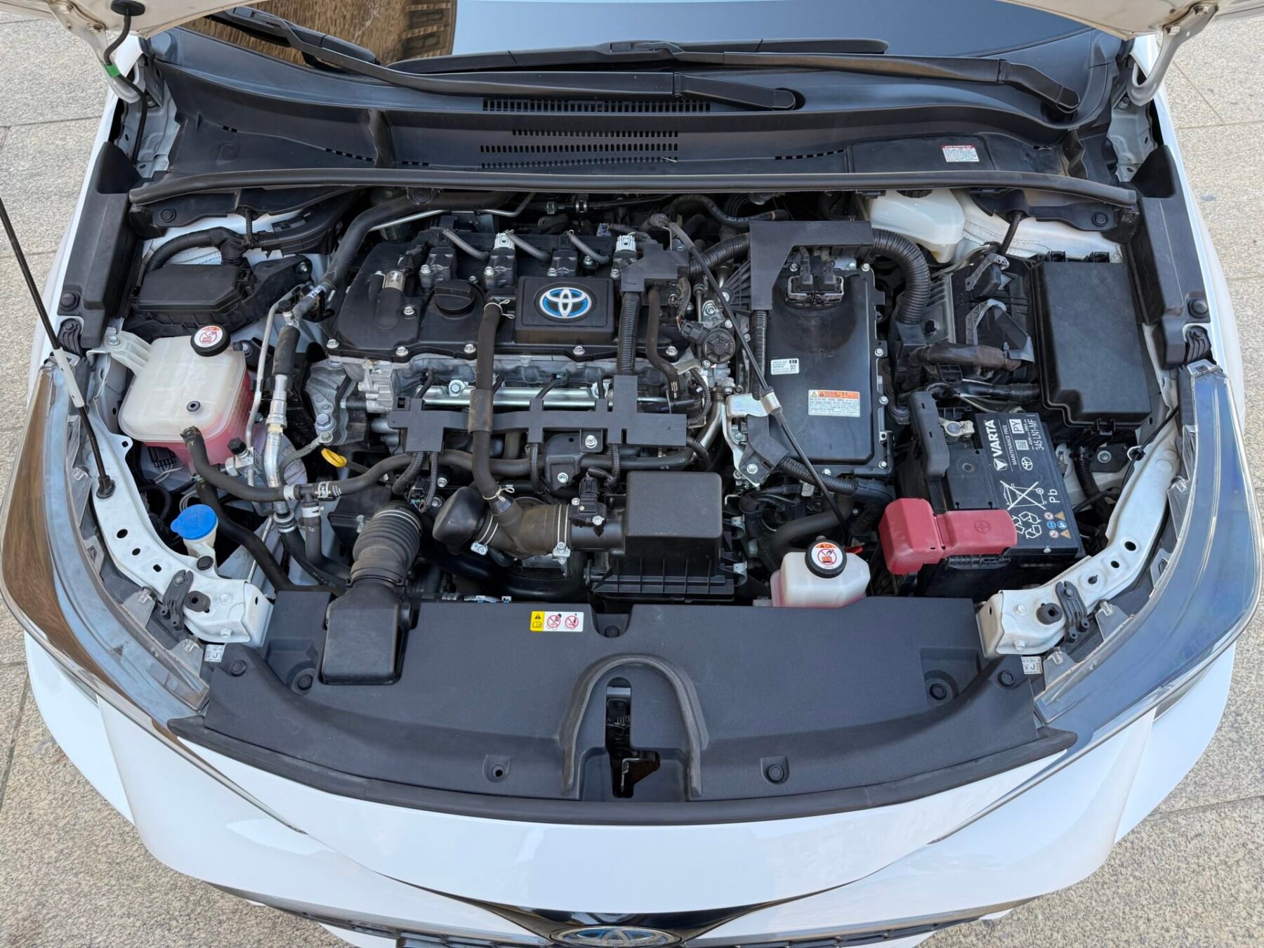 TOYOTA Corolla 1.8 125H ACTIVE TECH 122 CV 